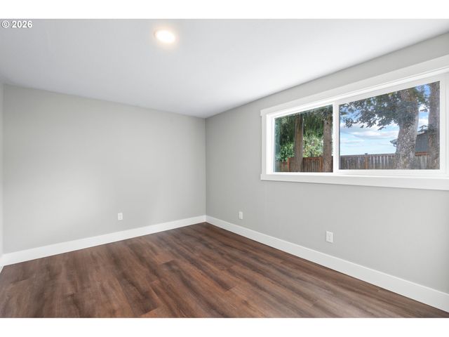 4114 Nw LAVINA St, Vancouver, WA 98660