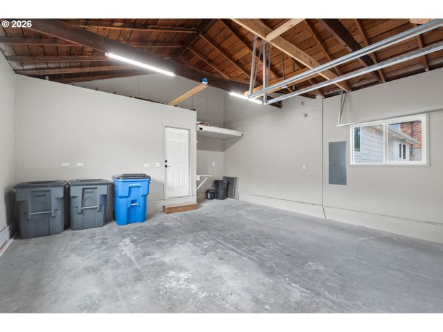 4114 Nw LAVINA St, Vancouver, WA 98660