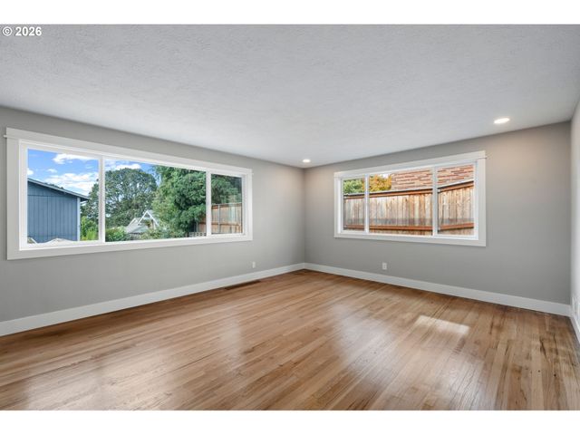 4114 Nw LAVINA St, Vancouver, WA 98660