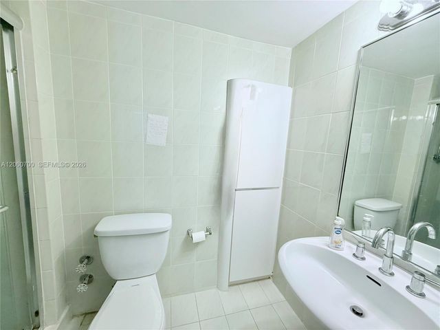 3140 S Ocean Dr 310, Hallandale Beach, FL 33009