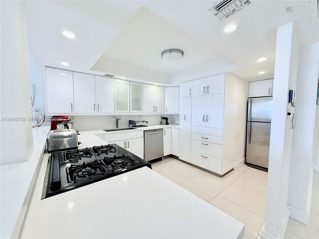 3140 S Ocean Dr 310, Hallandale Beach, FL 33009