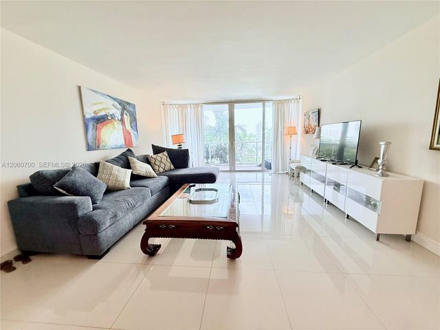 3140 S Ocean Dr 310, Hallandale Beach, FL 33009