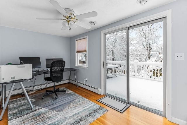 6 Snow Ln, Dedham, MA 02026