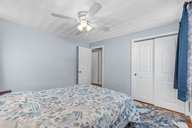 6 Snow Ln, Dedham, MA 02026