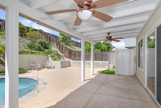 9824 Via Leslie, Santee, CA 92071