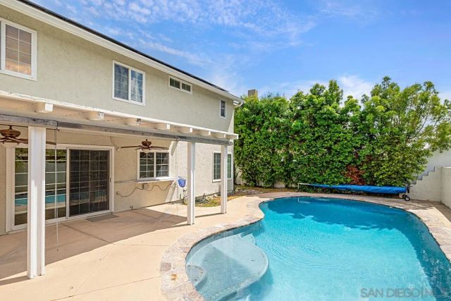 9824 Via Leslie, Santee, CA 92071