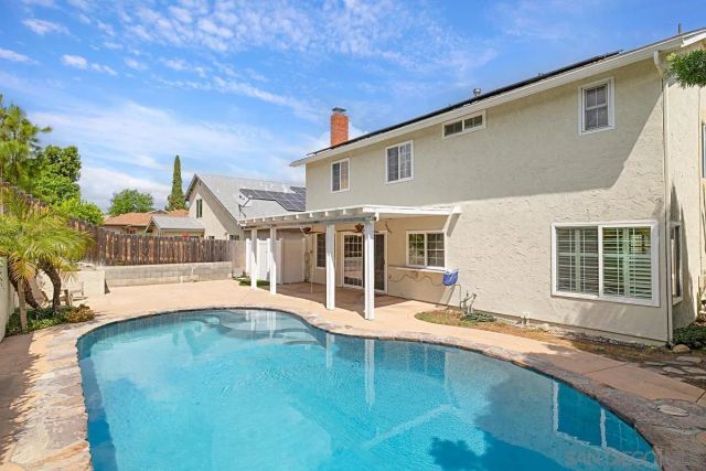 9824 Via Leslie, Santee, CA 92071