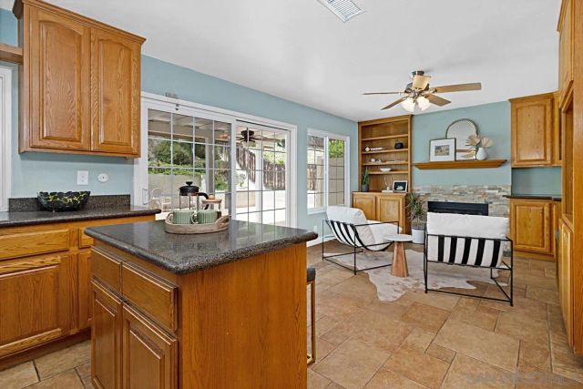 9824 Via Leslie, Santee, CA 92071