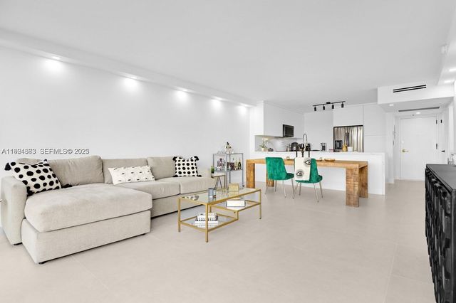 5700 Collins Ave 3J, Miami Beach, FL 33140