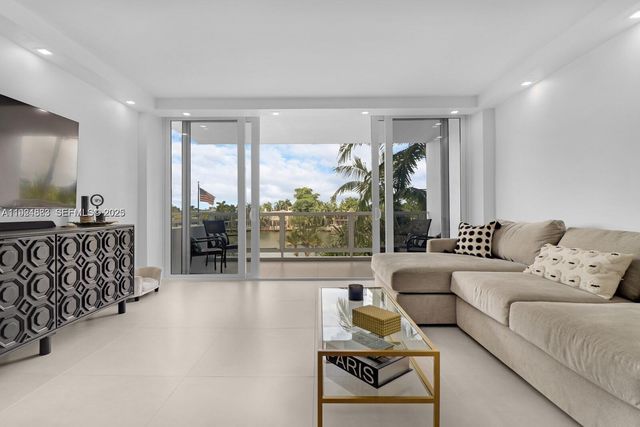 5700 Collins Ave 3J, Miami Beach, FL 33140