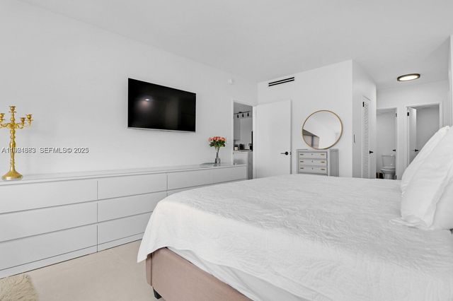 5700 Collins Ave 3J, Miami Beach, FL 33140