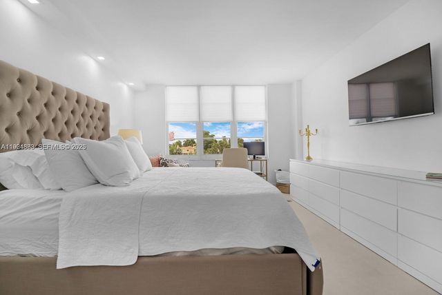 5700 Collins Ave 3J, Miami Beach, FL 33140