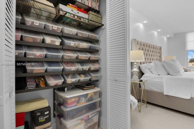 5700 Collins Ave 3J, Miami Beach, FL 33140