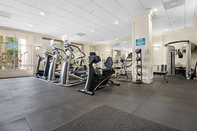 5700 Collins Ave 3J, Miami Beach, FL 33140