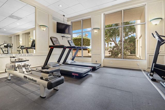 5700 Collins Ave 3J, Miami Beach, FL 33140