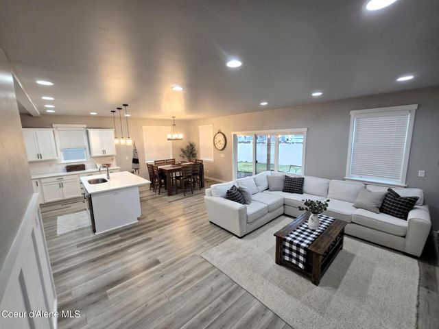 5627 W Gumwood CIR, Post Falls, ID 83854