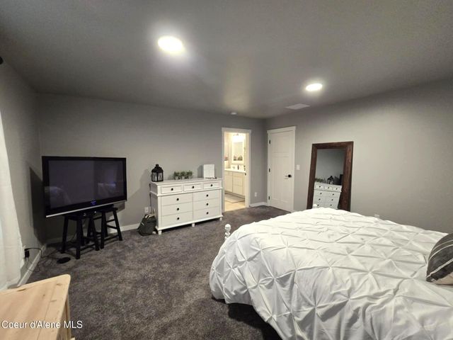 5627 W Gumwood CIR, Post Falls, ID 83854