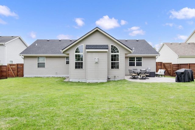 516 E Randy ROAD, Oak Creek, WI 53154