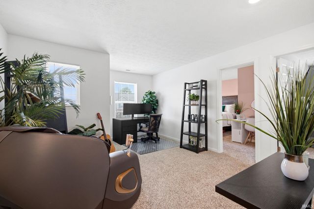 468 Tracewood Bend, Greenfield, IN 46140