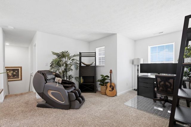 468 Tracewood Bend, Greenfield, IN 46140