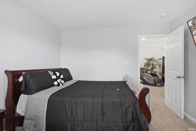 468 Tracewood Bend, Greenfield, IN 46140