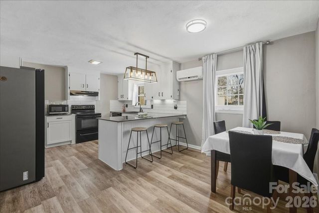 2563 Marble Street, Newton, NC 28658