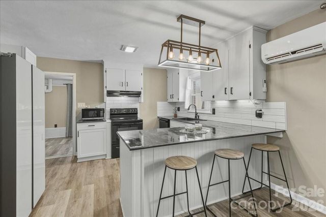 2563 Marble Street, Newton, NC 28658