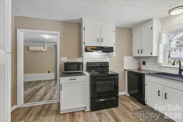 2563 Marble Street, Newton, NC 28658