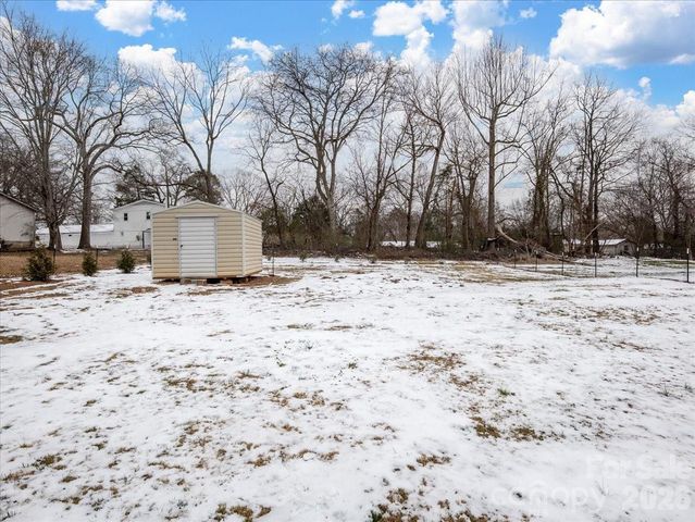 2563 Marble Street, Newton, NC 28658