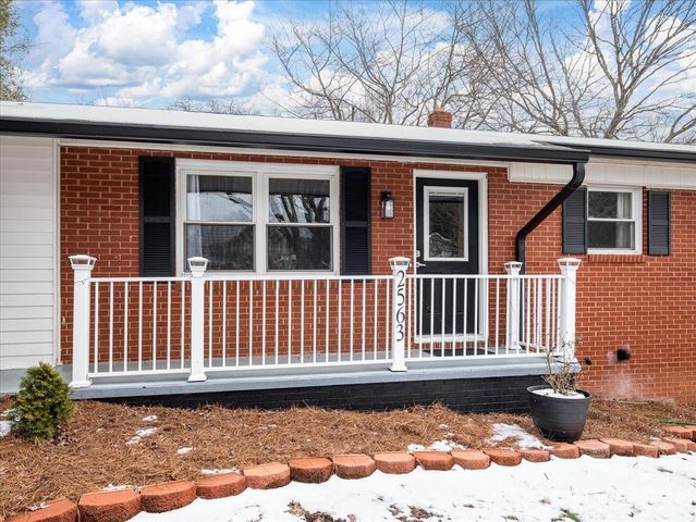 2563 Marble Street, Newton, NC 28658