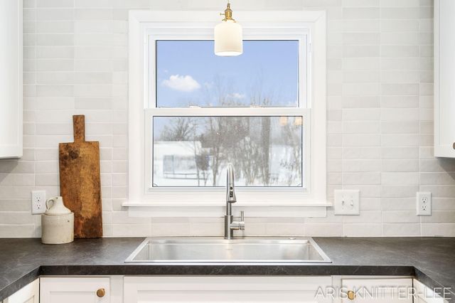 5761 120th Avenue, Olive Twp, MI 49424