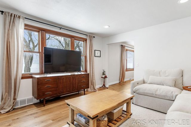 5761 120th Avenue, Olive Twp, MI 49424