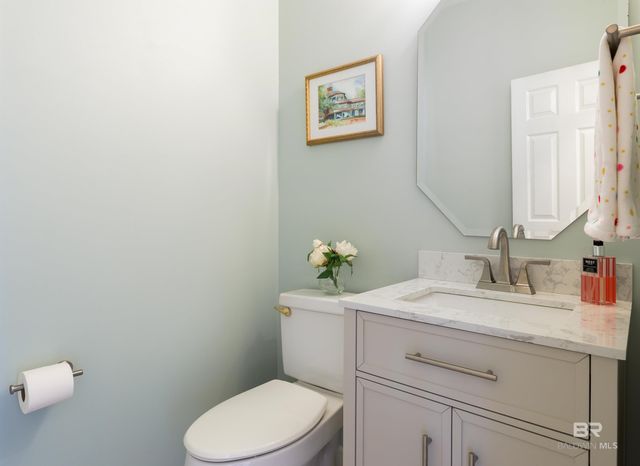 202 Lakeridge Drive, Fairhope, AL 36532