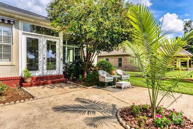 202 Lakeridge Drive, Fairhope, AL 36532