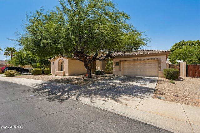 14450 W AVALON Drive, Goodyear, AZ 85395