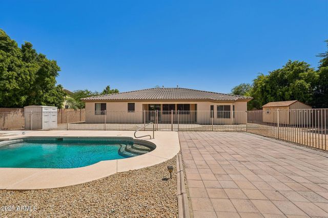 14450 W AVALON Drive, Goodyear, AZ 85395