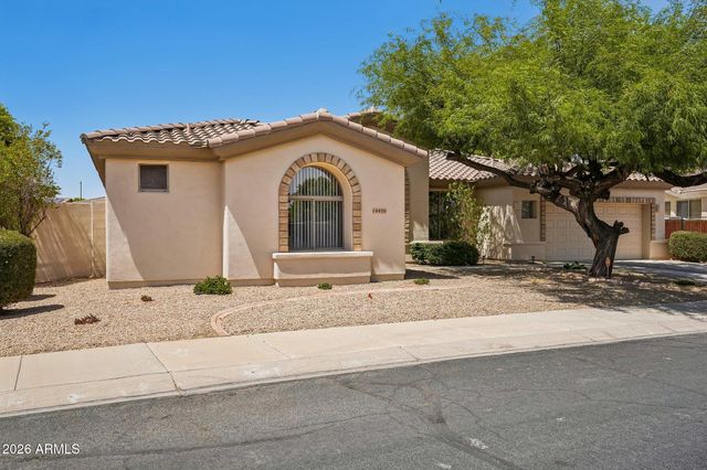14450 W AVALON Drive, Goodyear, AZ 85395