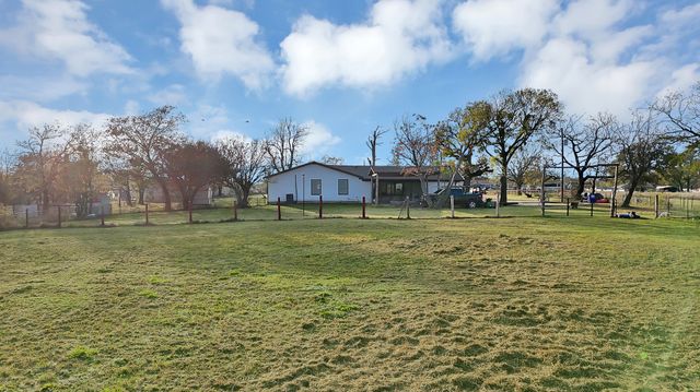 19791 State Highway 274, Kemp, TX 75143