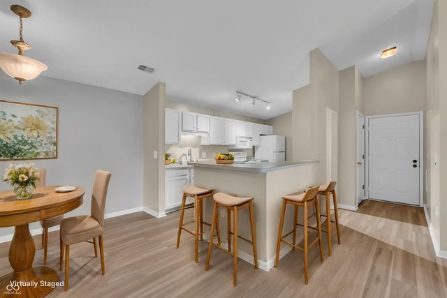 209 Faulkner Court 205, Carmel, IN 46032