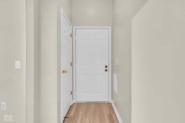 209 Faulkner Court 205, Carmel, IN 46032