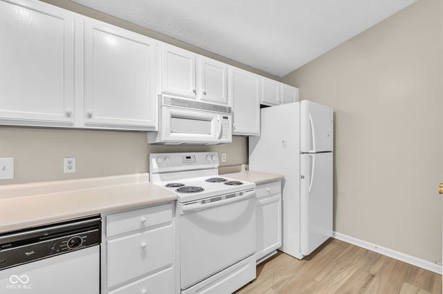 209 Faulkner Court 205, Carmel, IN 46032