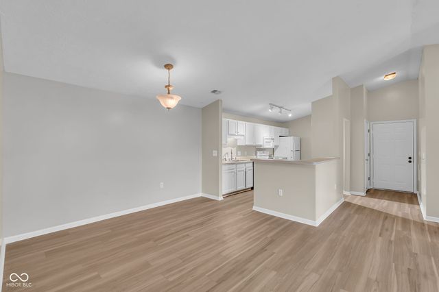 209 Faulkner Court 205, Carmel, IN 46032