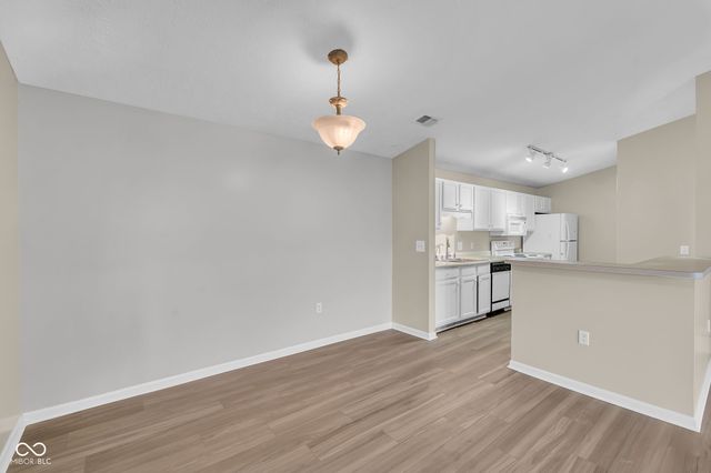 209 Faulkner Court 205, Carmel, IN 46032