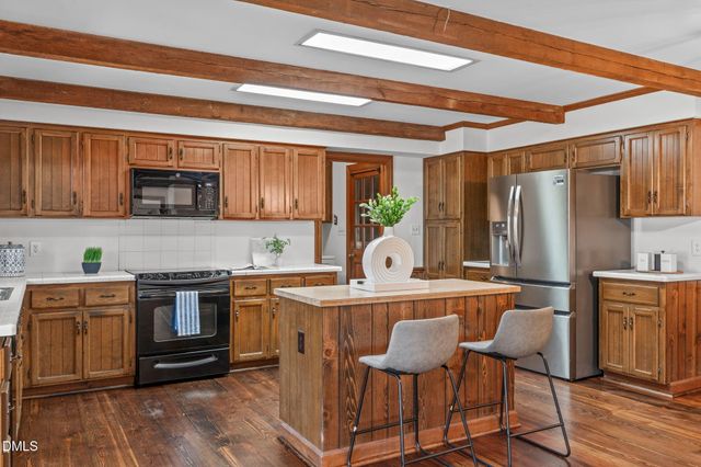 207 Larkwood Lane, Cary, NC 27518