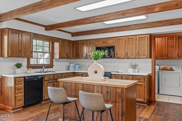 207 Larkwood Lane, Cary, NC 27518