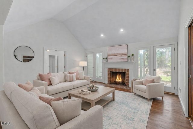 207 Larkwood Lane, Cary, NC 27518