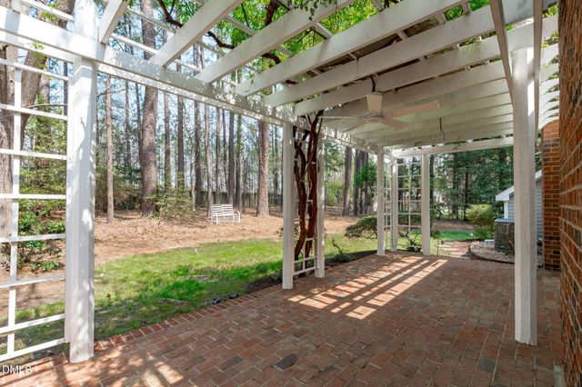 207 Larkwood Lane, Cary, NC 27518