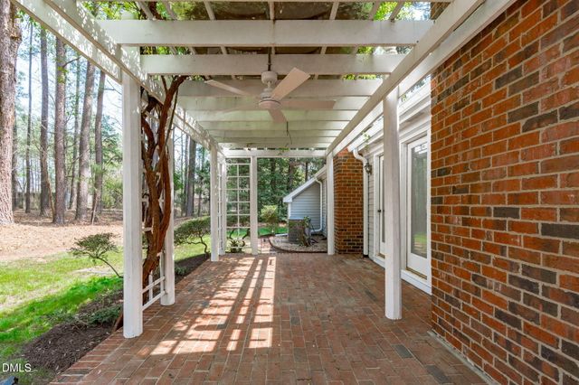 207 Larkwood Lane, Cary, NC 27518