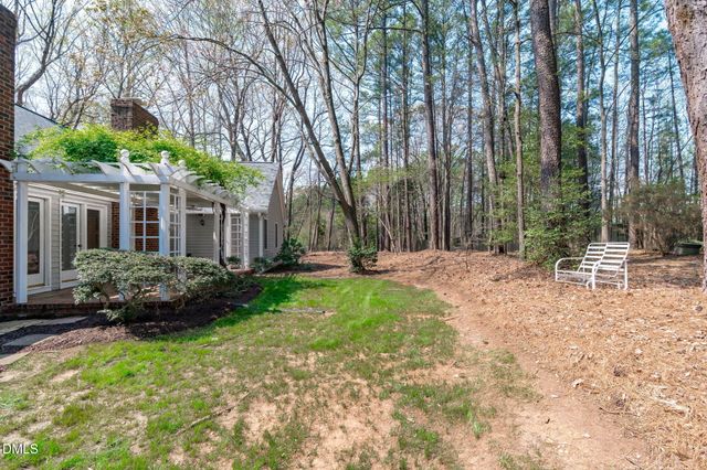 207 Larkwood Lane, Cary, NC 27518
