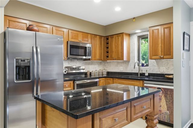 46 Foster Square, Central North Side, PA 15212